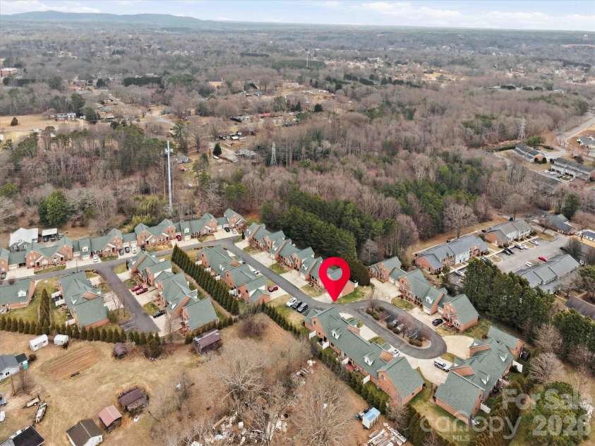 1658 20th Avenue Court, Hickory, NC 28601.  MLS# CAR4346819, YatesRealty ID 11225. 