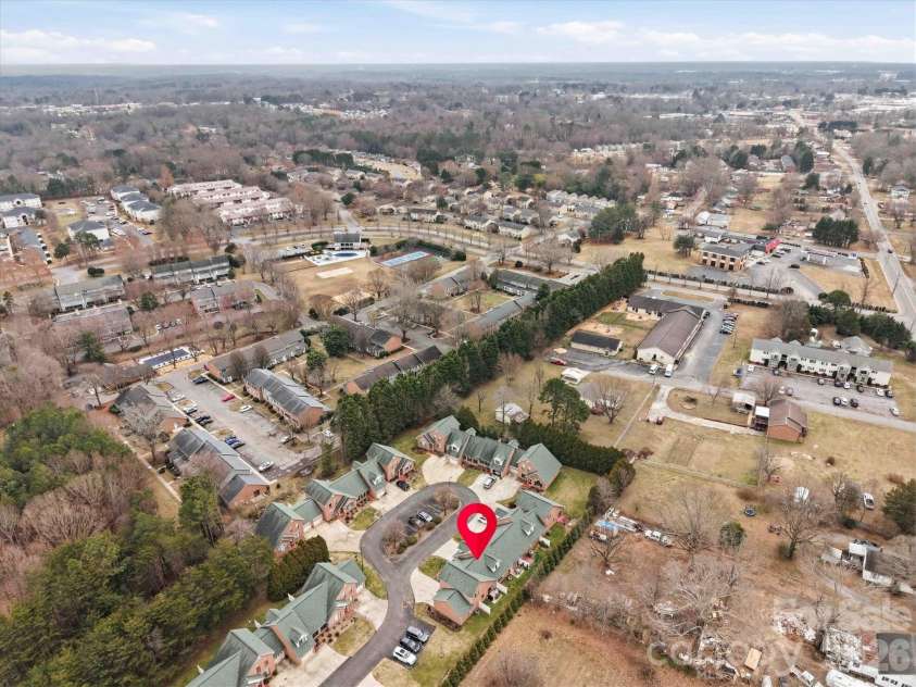 1658 20th Avenue Court, Hickory, NC 28601.  MLS# CAR4346819, YatesRealty ID 11225. 