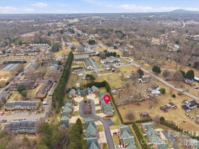 1658 20th Avenue Court, Hickory, NC 28601.  MLS# CAR4346819, YatesRealty ID 11225. 