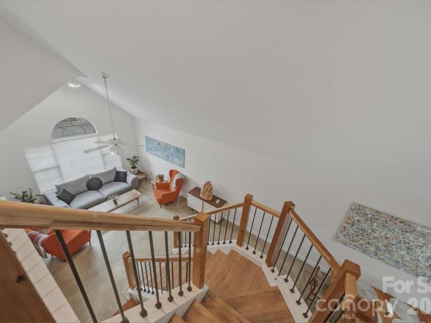 1658 20th Avenue Court, Hickory, NC 28601.  MLS# CAR4346819, YatesRealty ID 11225. 
