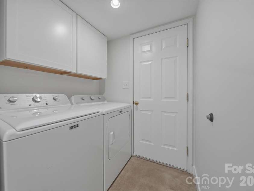 1658 20th Avenue Court, Hickory, NC 28601.  MLS# CAR4346819, YatesRealty ID 11225. Laundry