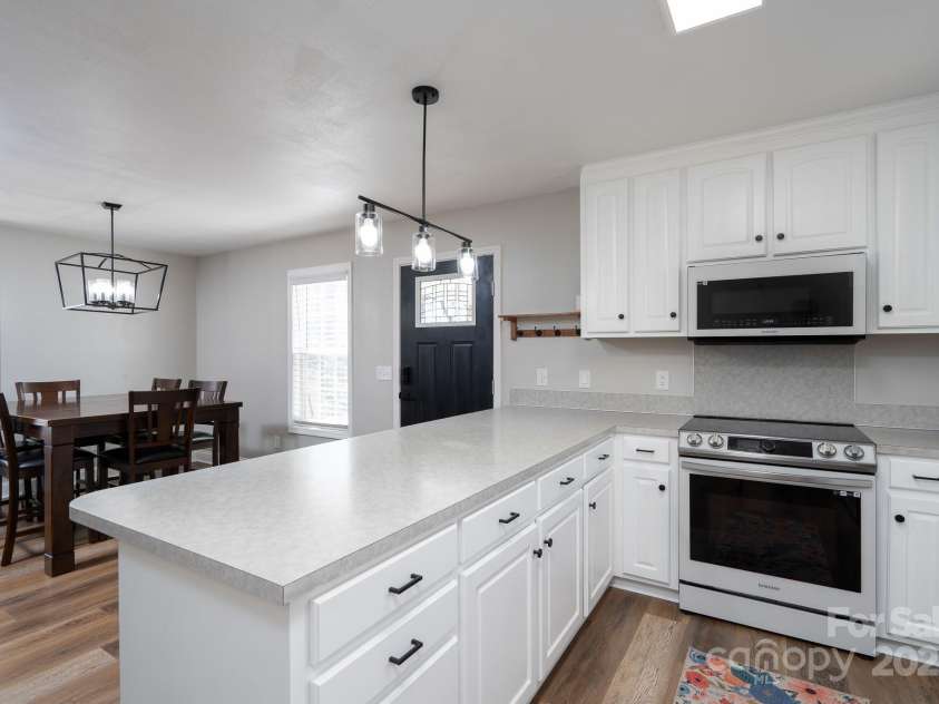 604 Fairway Shores Road, Mount Gilead, NC 27306.  MLS# CAR4231642, YatesRealty ID 11225. 