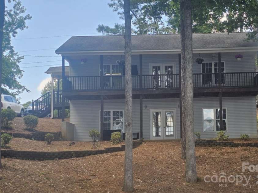 604 Fairway Shores Road, Mount Gilead, NC 27306.  MLS# CAR4231642, YatesRealty ID 11225. 