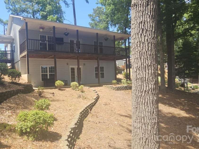 604 Fairway Shores Road, Mount Gilead, NC 27306.  MLS# CAR4231642, YatesRealty ID 11225. 