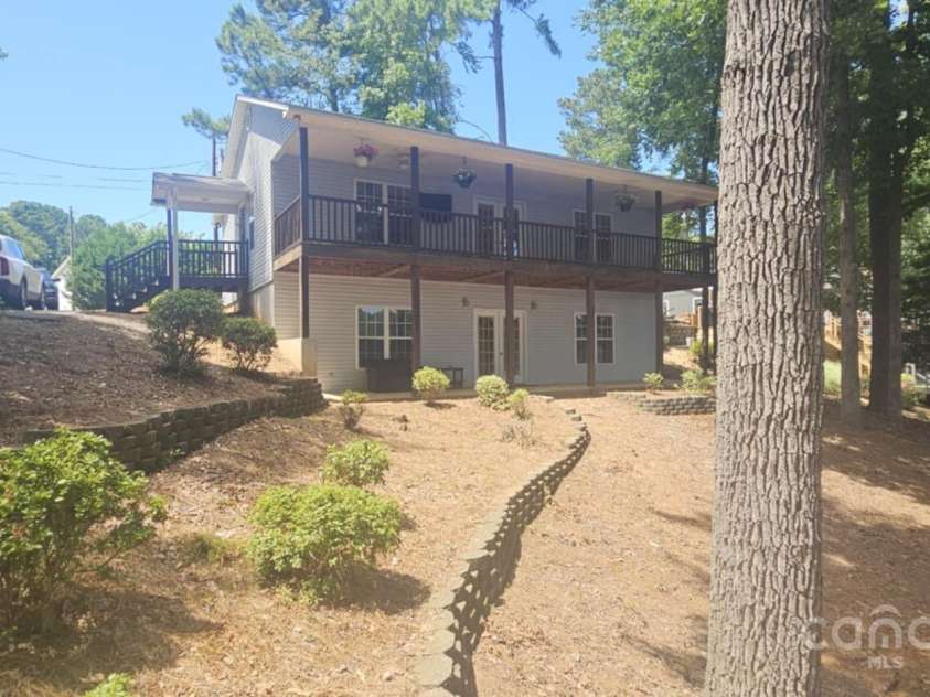 604 Fairway Shores Road, Mount Gilead, NC 27306.  MLS# CAR4231642, YatesRealty ID 11225. 