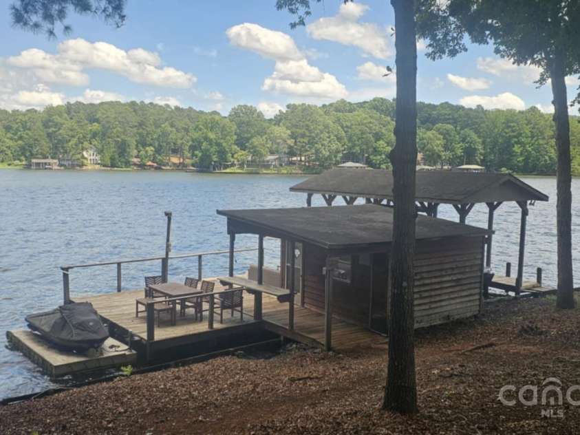 604 Fairway Shores Road, Mount Gilead, NC 27306.  MLS# CAR4231642, YatesRealty ID 11225. 