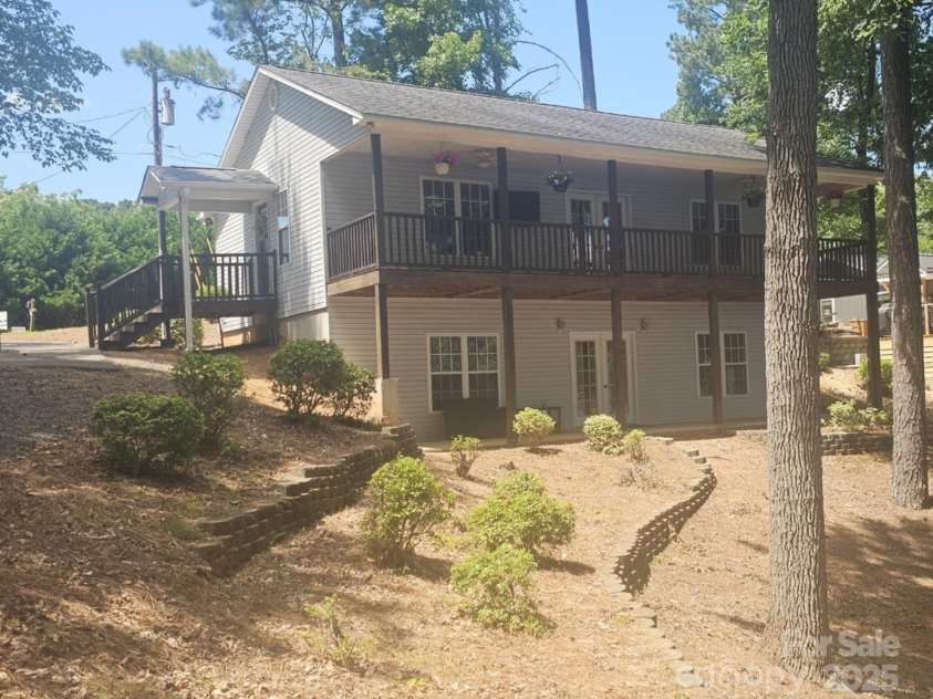 604 Fairway Shores Road, Mount Gilead, NC 27306.  MLS# CAR4231642, YatesRealty ID 11225. 