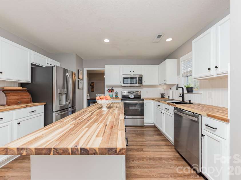110 Saint Road, Richlands, NC 28574.  MLS# CAR4367854, YatesRealty ID 11227. Butcherblock Countertops