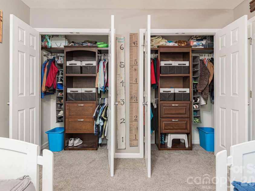 110 Saint Road, Richlands, NC 28574.  MLS# CAR4367854, YatesRealty ID 11227. Custom Closet