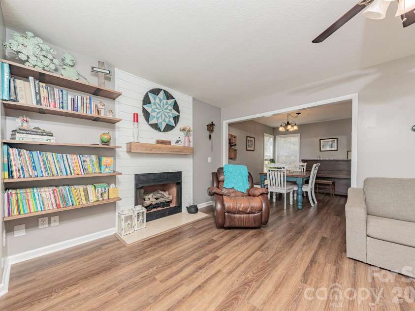 110 Saint Road, Richlands, NC 28574.  MLS# CAR4367854, YatesRealty ID 11227. Custom Shelves