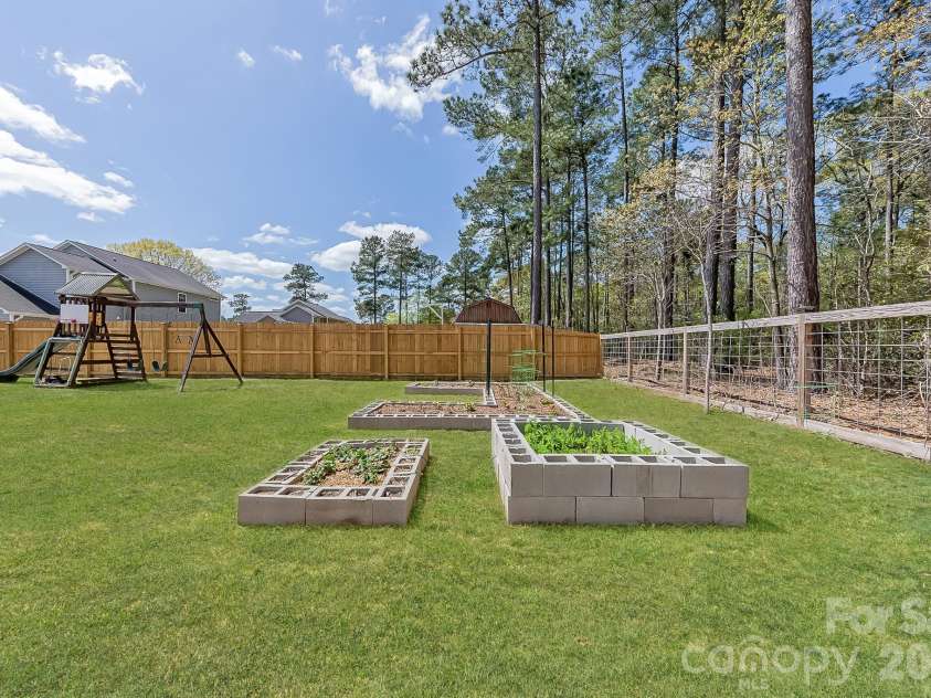110 Saint Road, Richlands, NC 28574.  MLS# CAR4367854, YatesRealty ID 11227. Raised Garden Beds