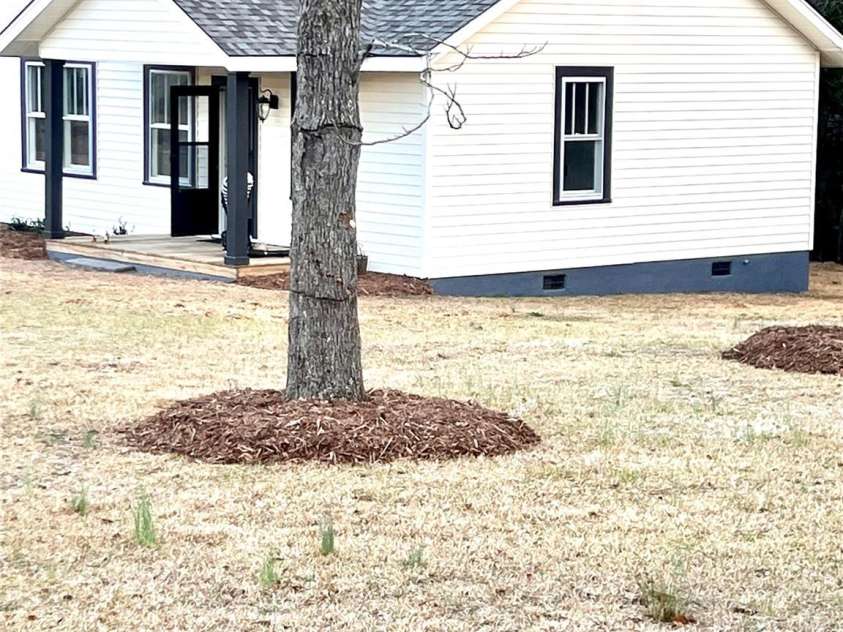 167 Ellerbe Road, Rockingham, NC 28379.  MLS# CAR4240946, YatesRealty ID 11227. 