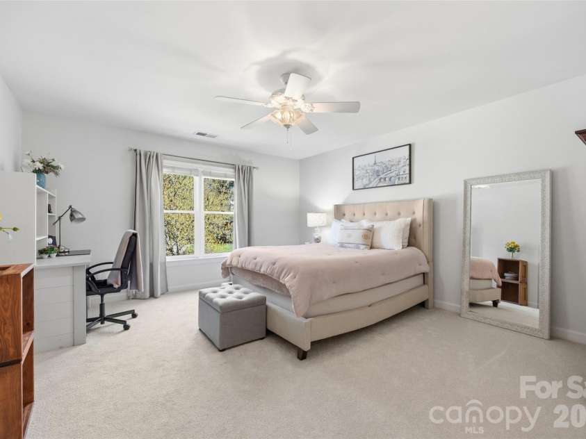 17142 Harcombe Drive, Charlotte, NC 28277.  MLS# CAR4357637, YatesRealty ID 11228. 3rd bedroom with attached bath