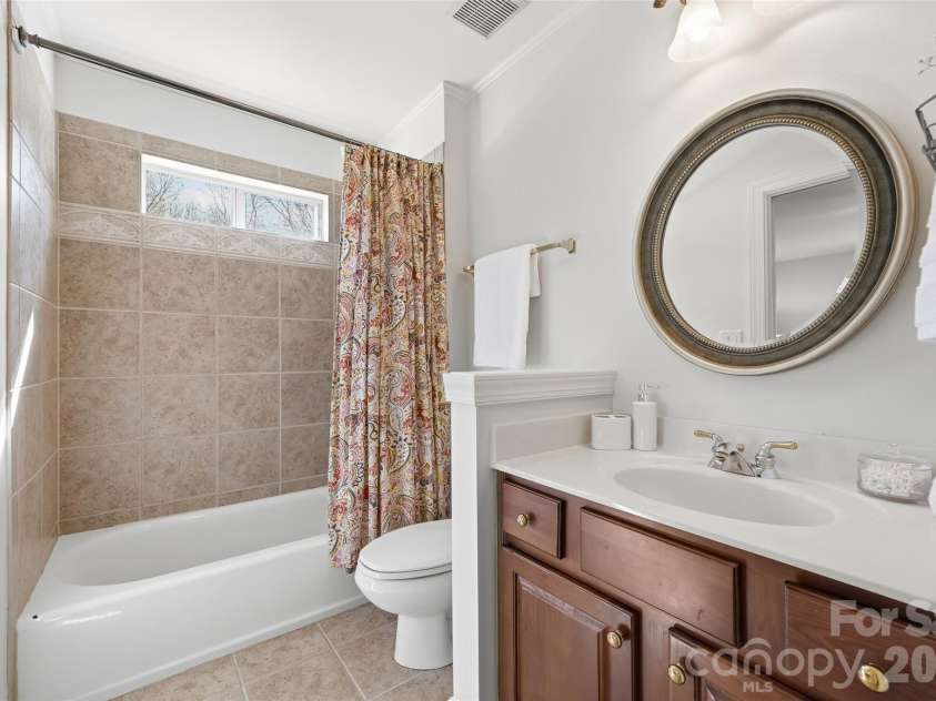 17142 Harcombe Drive, Charlotte, NC 28277.  MLS# CAR4357637, YatesRealty ID 11228. Full bath attached to 3rd bedroom