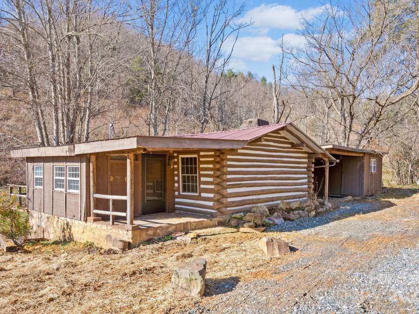 849 Ammons Branch Road, Marshall, NC 28753.  MLS# CAR4322765, YatesRealty ID 1123. 