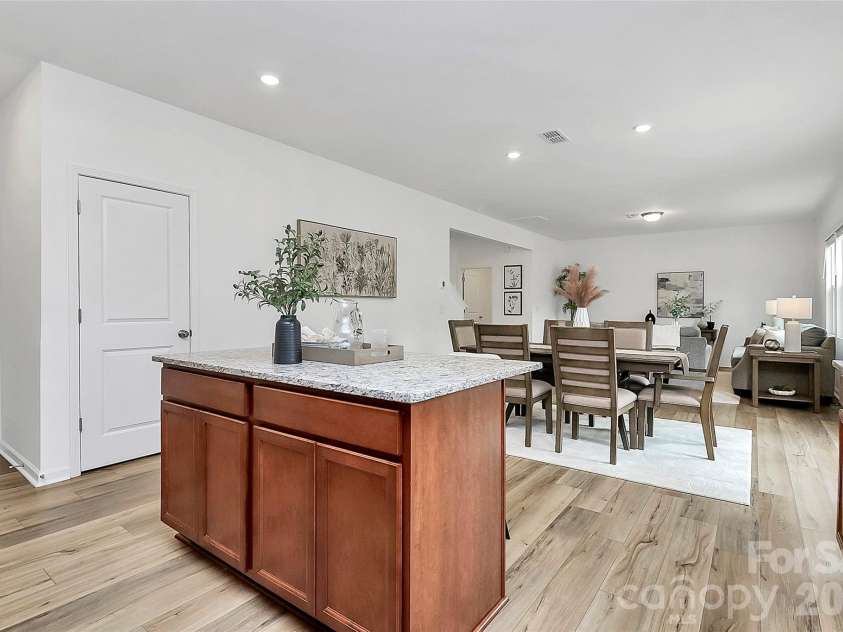 7013 Gale Force Lane, Charlotte, NC 28216.  MLS# CAR4347511, YatesRealty ID 11230. 