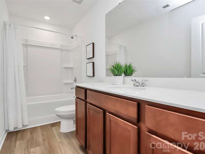 7013 Gale Force Lane, Charlotte, NC 28216.  MLS# CAR4347511, YatesRealty ID 11230. 