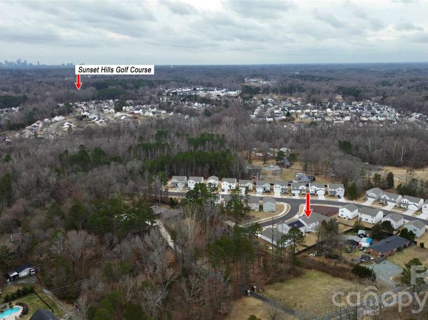 7013 Gale Force Lane, Charlotte, NC 28216.  MLS# CAR4347511, YatesRealty ID 11230. 