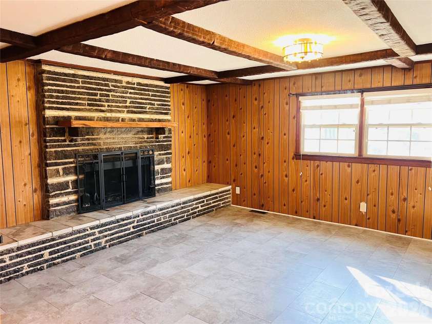 400 Stroupe Street, Mount Holly, NC 28120.  MLS# CAR4335175, YatesRealty ID 11231. 