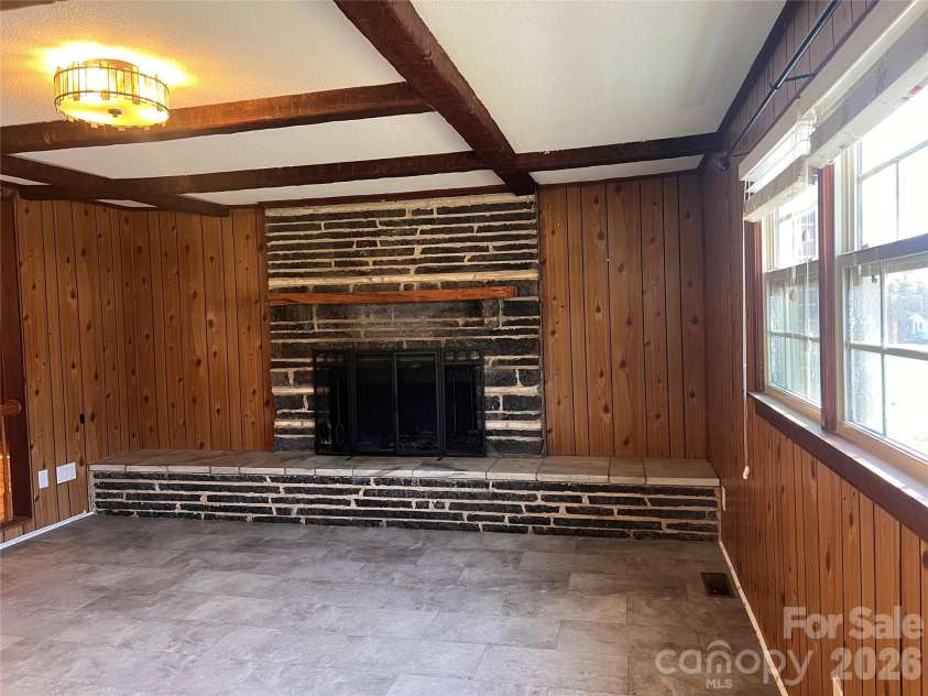 400 Stroupe Street, Mount Holly, NC 28120.  MLS# CAR4335175, YatesRealty ID 11231. 