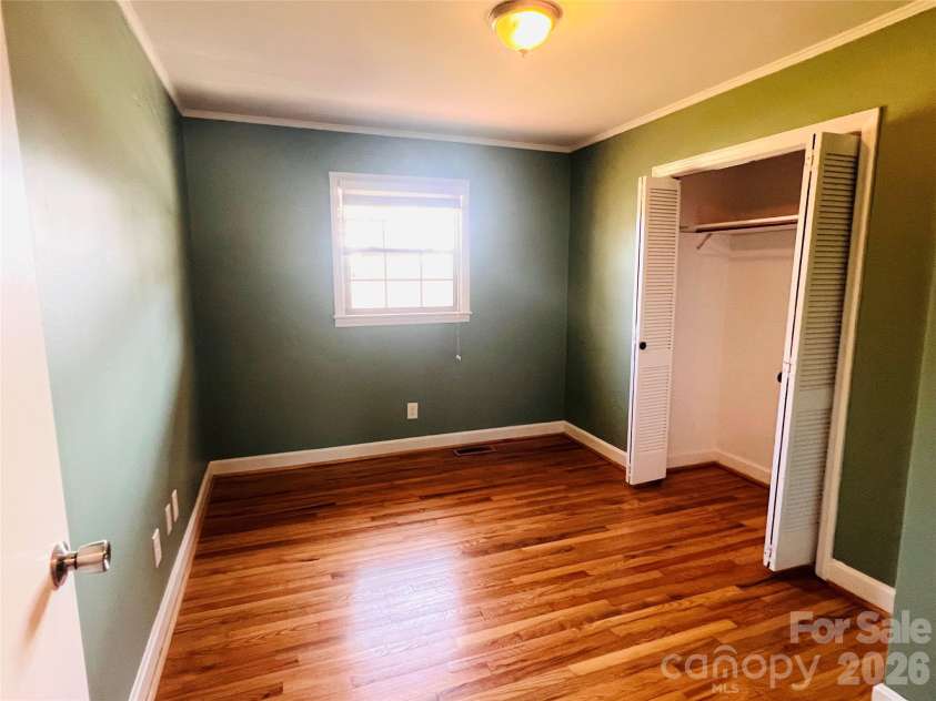 400 Stroupe Street, Mount Holly, NC 28120.  MLS# CAR4335175, YatesRealty ID 11231. 