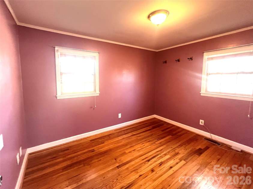 400 Stroupe Street, Mount Holly, NC 28120.  MLS# CAR4335175, YatesRealty ID 11231. 