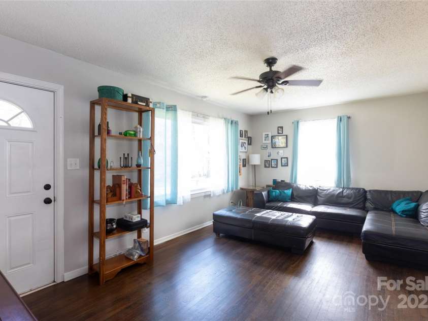 214 Brookwood Road, Belmont, NC 28012.  MLS# CAR4239559, YatesRealty ID 11232. Living Room