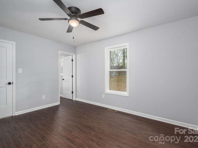 519 State Street, Lincolnton, NC 28092.  MLS# CAR4325085, YatesRealty ID 11234. Primary Bedroom