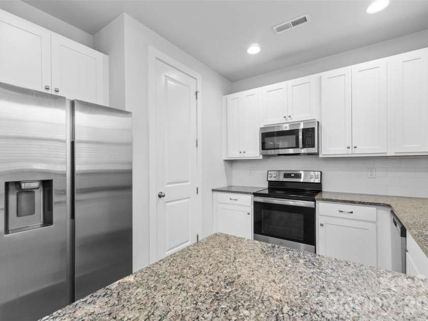 712 Rodey Avenue, Charlotte, NC 28206.  MLS# CAR4389685, YatesRealty ID 11234. 