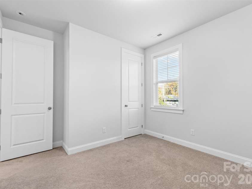 712 Rodey Avenue, Charlotte, NC 28206.  MLS# CAR4389685, YatesRealty ID 11234. 
