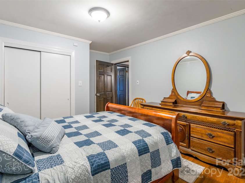 286 Bell Farm Road, Statesville, NC 28625.  MLS# CAR4249721, YatesRealty ID 11235. 