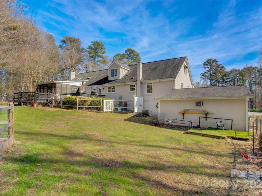 2273 Huffman Mill Road, Burlington, NC 27215.  MLS# CAR4219201, YatesRealty ID 11236. 