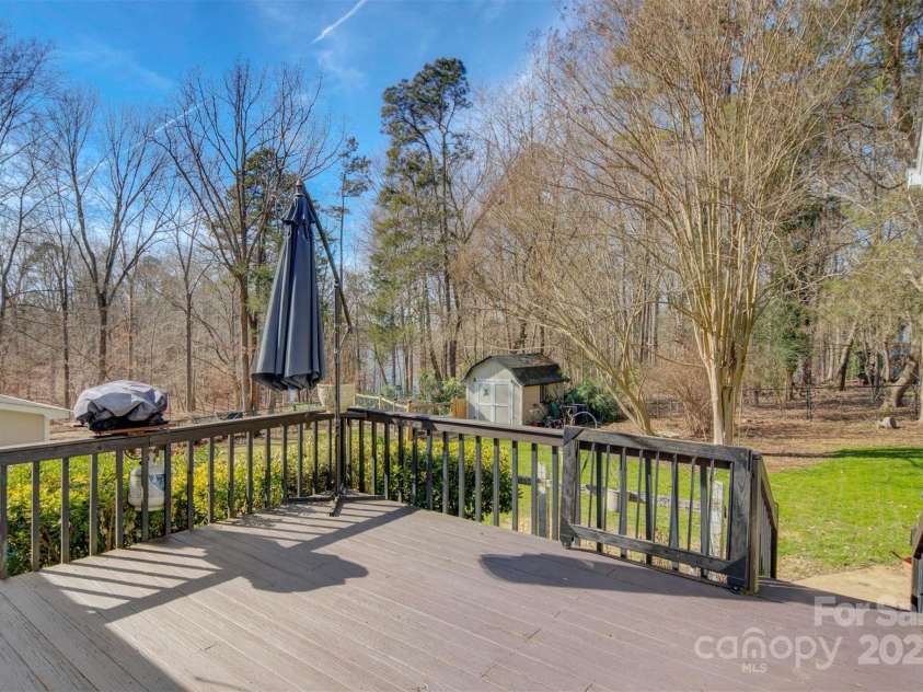 2273 Huffman Mill Road, Burlington, NC 27215.  MLS# CAR4219201, YatesRealty ID 11236. 