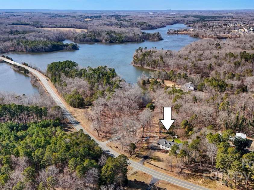 2273 Huffman Mill Road, Burlington, NC 27215.  MLS# CAR4219201, YatesRealty ID 11236. 