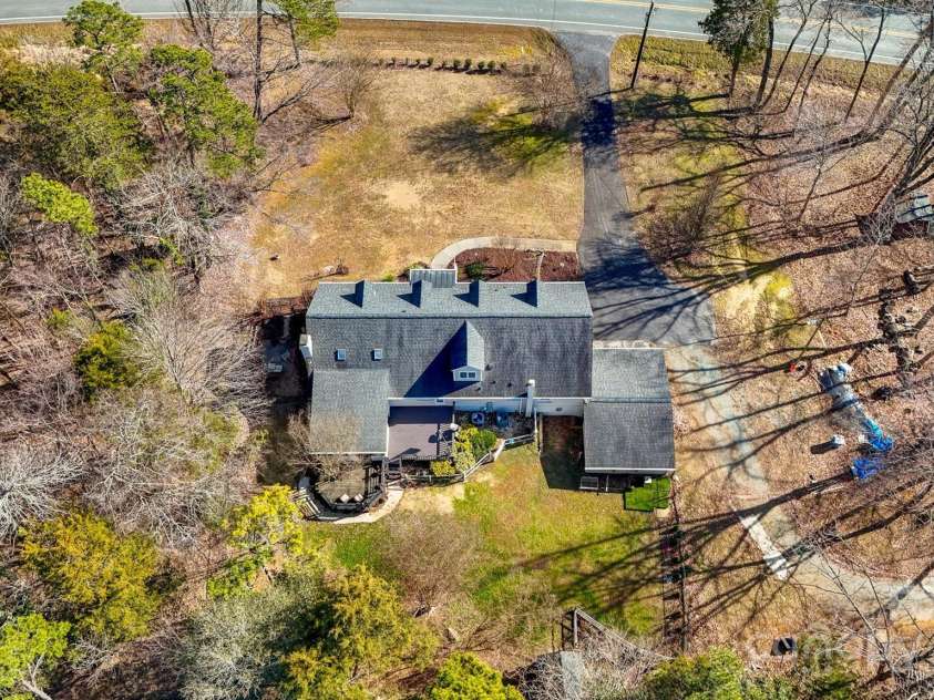 2273 Huffman Mill Road, Burlington, NC 27215.  MLS# CAR4219201, YatesRealty ID 11236. 