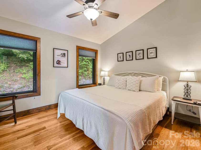 43 Tinkling Springs Lane, Fairview, NC 28730.  MLS# CAR4361581, YatesRealty ID 11237. Primary En-Suite