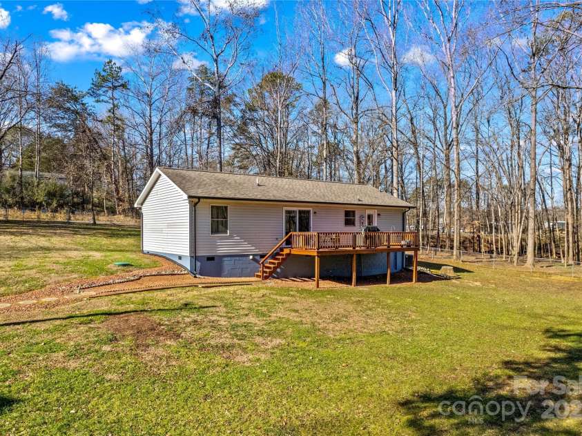 797 Chief Thomas Road, Harmony, NC 28634.  MLS# CAR4195734, YatesRealty ID 11239. 