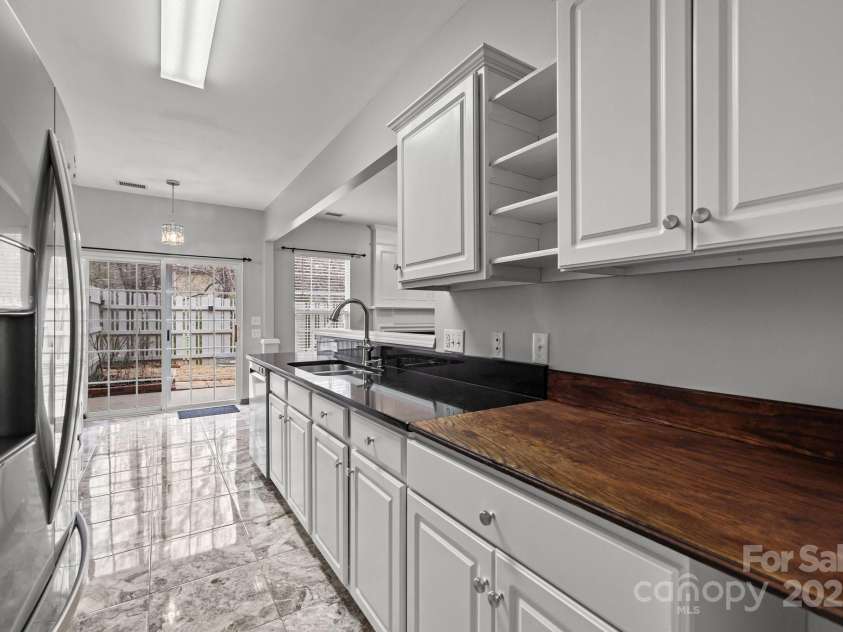 11712 Huxley Road, Charlotte, NC 28277.  MLS# CAR4231624, YatesRealty ID 11240. 