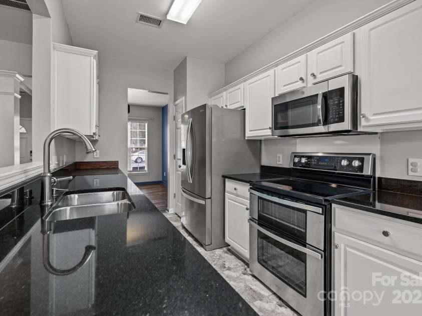 11712 Huxley Road, Charlotte, NC 28277.  MLS# CAR4231624, YatesRealty ID 11240. 