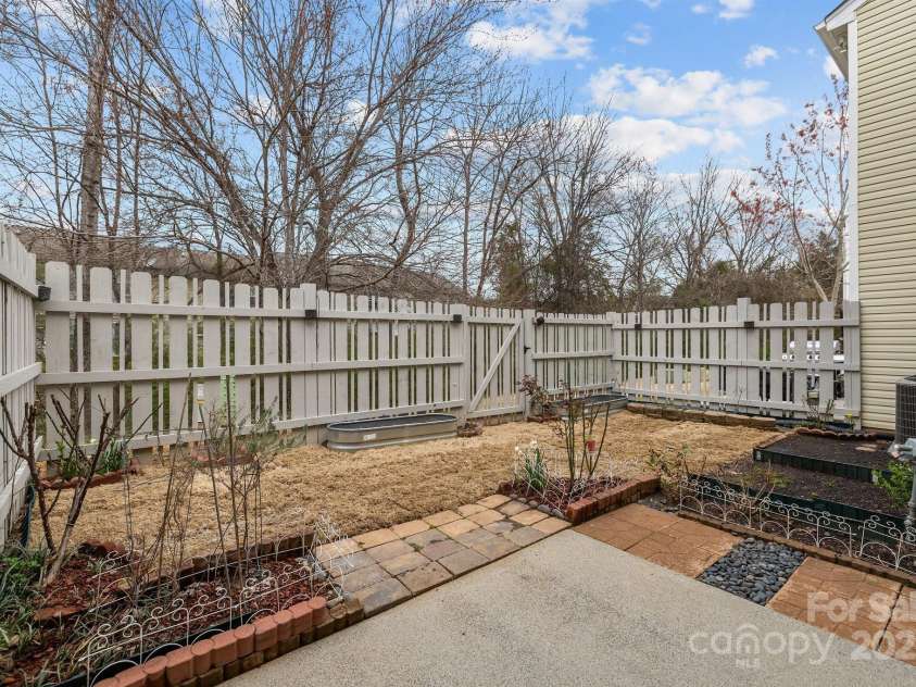 11712 Huxley Road, Charlotte, NC 28277.  MLS# CAR4231624, YatesRealty ID 11240. 