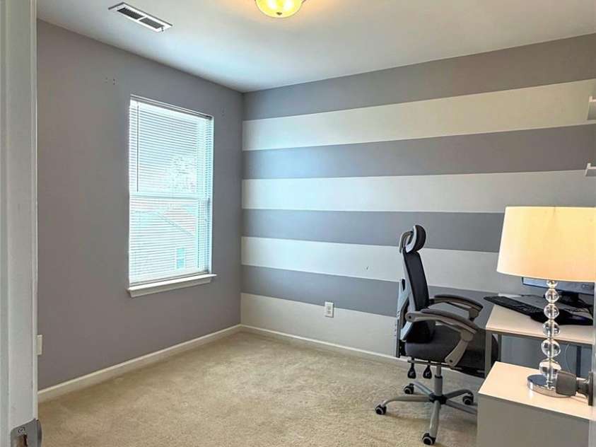 5730 Natick Drive, Charlotte, NC 28214.  MLS# CAR4356555, YatesRealty ID 11241. 
