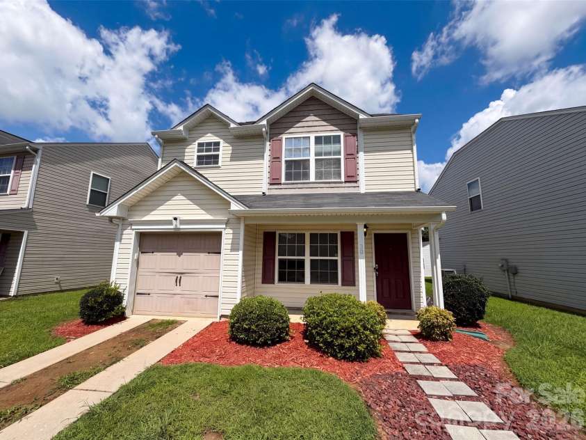5730 Natick Drive, Charlotte, NC 28214.  MLS# CAR4413018, YatesRealty ID 11241. 