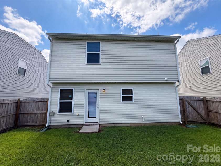 5730 Natick Drive, Charlotte, NC 28214.  MLS# CAR4413018, YatesRealty ID 11241. 