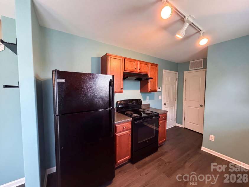 5730 Natick Drive, Charlotte, NC 28214.  MLS# CAR4413018, YatesRealty ID 11241. 