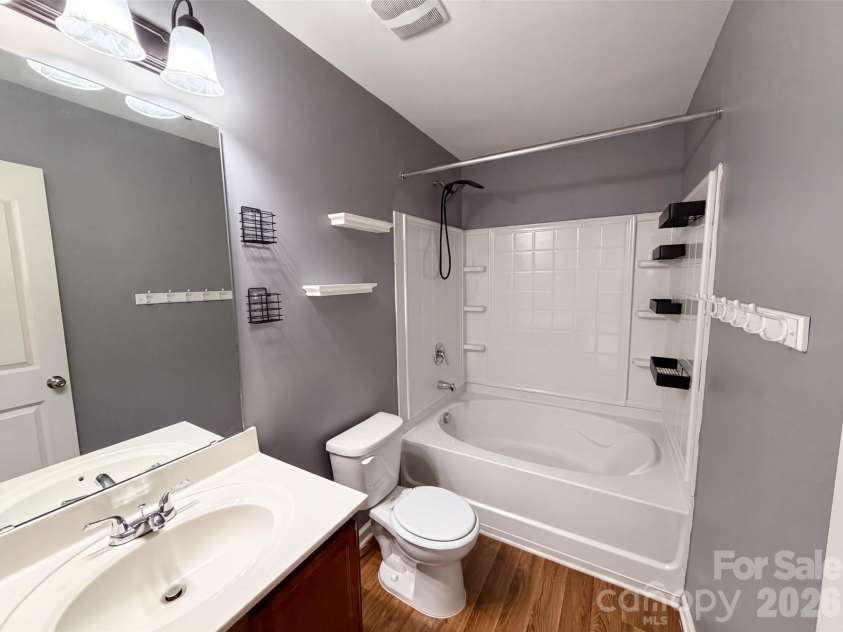 5730 Natick Drive, Charlotte, NC 28214.  MLS# CAR4413018, YatesRealty ID 11241. 