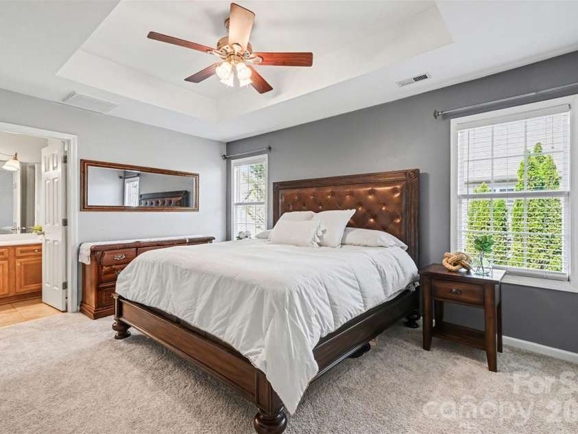 255 19th Avenue, Hickory, NC 28602.  MLS# CAR4361225, YatesRealty ID 11242. 