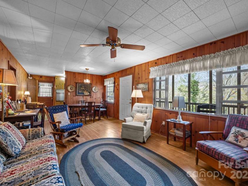 356 Azalea Drive, Maggie Valley, NC 28751.  MLS# CAR4196548, YatesRealty ID 11242. 