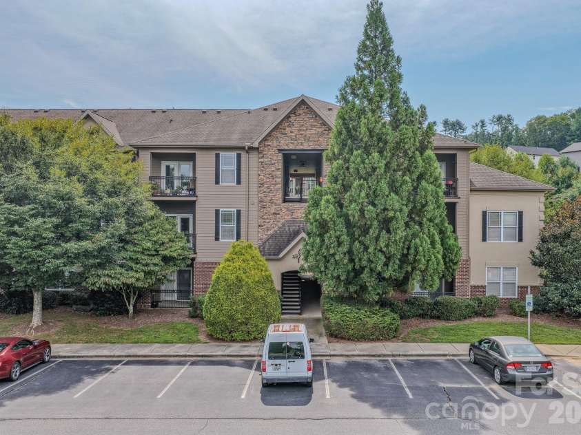 291 Brickton Village Circle, Fletcher, NC 28732.  MLS# CAR4403868, YatesRealty ID 11244. 