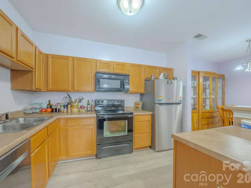 291 Brickton Village Circle, Fletcher, NC 28732.  MLS# CAR4403868, YatesRealty ID 11244. 