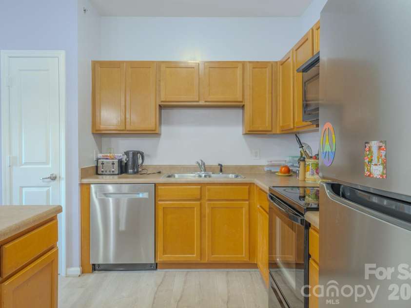 291 Brickton Village Circle, Fletcher, NC 28732.  MLS# CAR4403868, YatesRealty ID 11244. 
